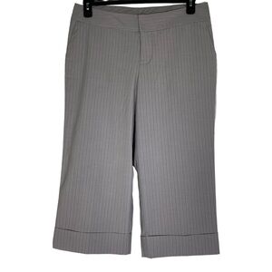 Mossino women's size 10 Gray pinstripe dress capris office casual